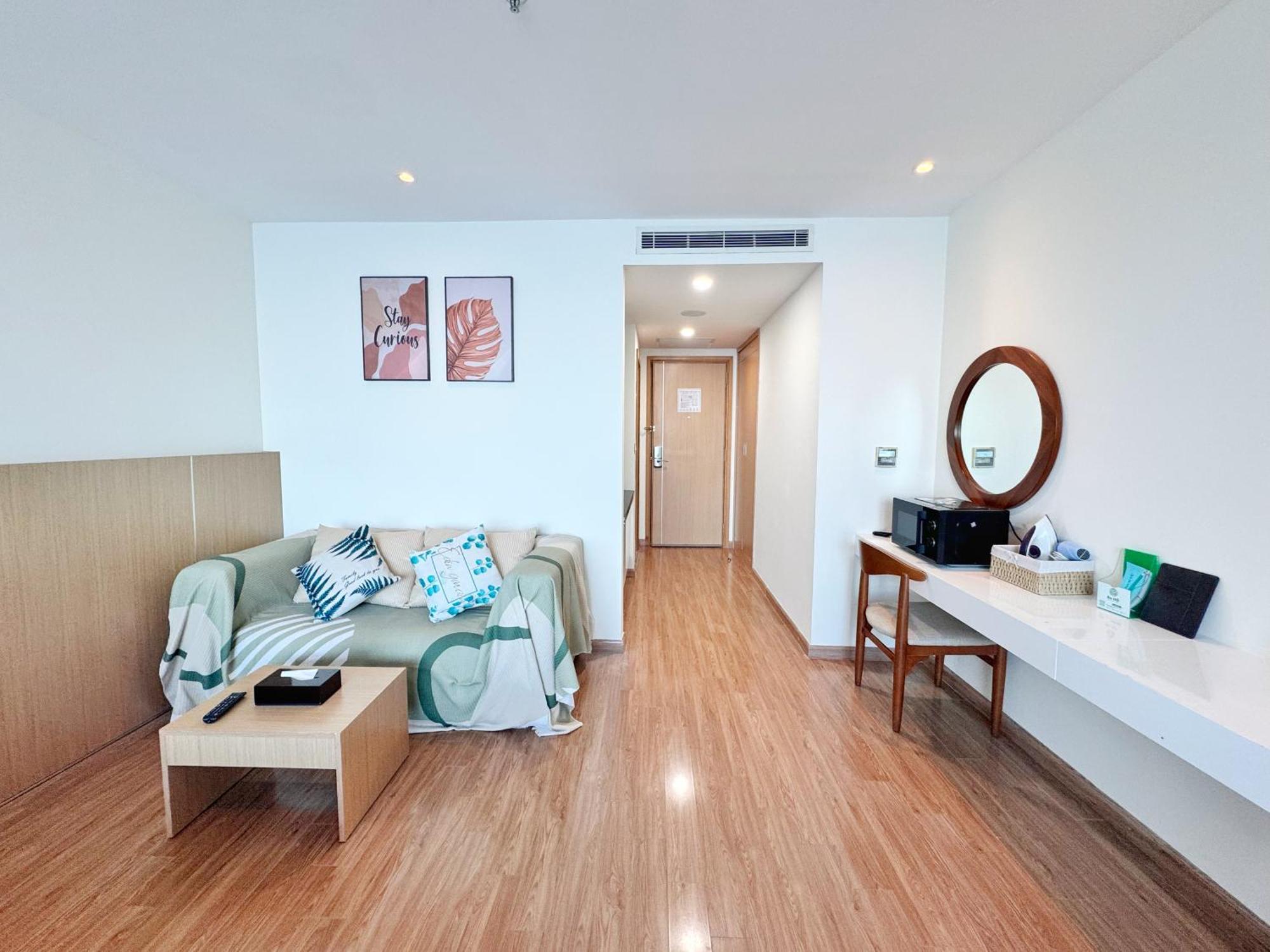 La Maison Starcity 1 Mins Walk To *