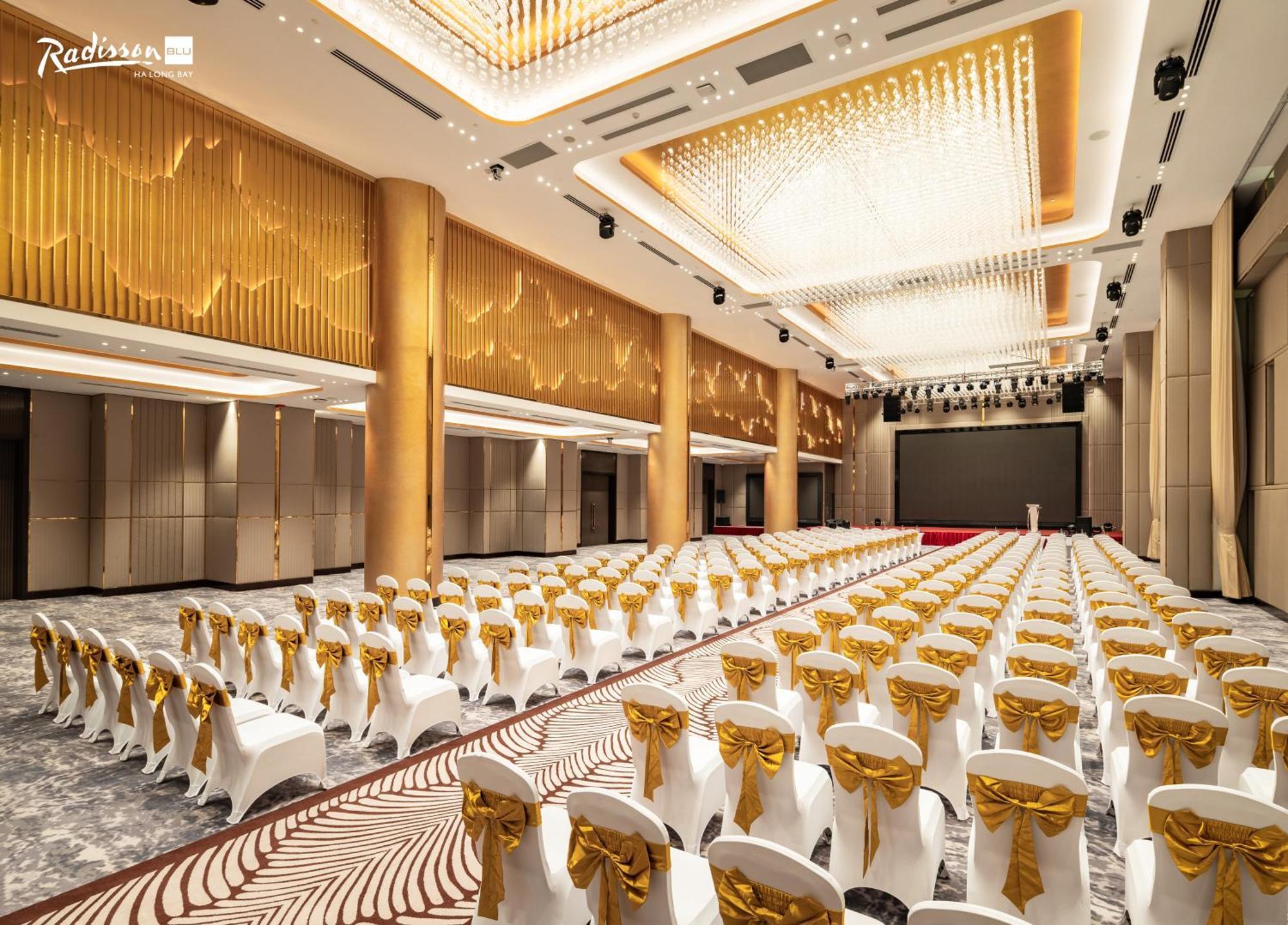 Radisson Blu Bay 5* Ha Long