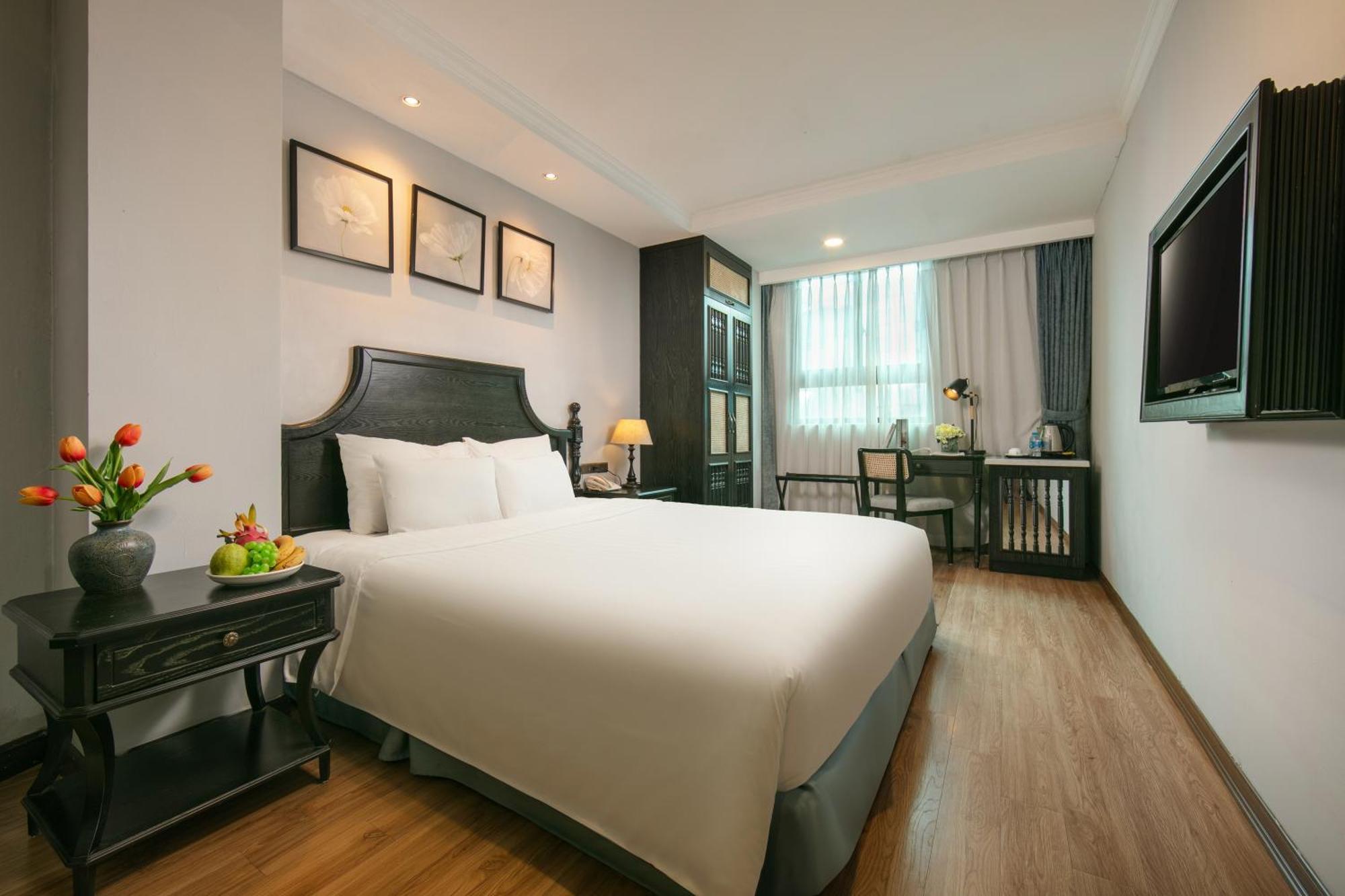 Hotel Paradise Grand 4*