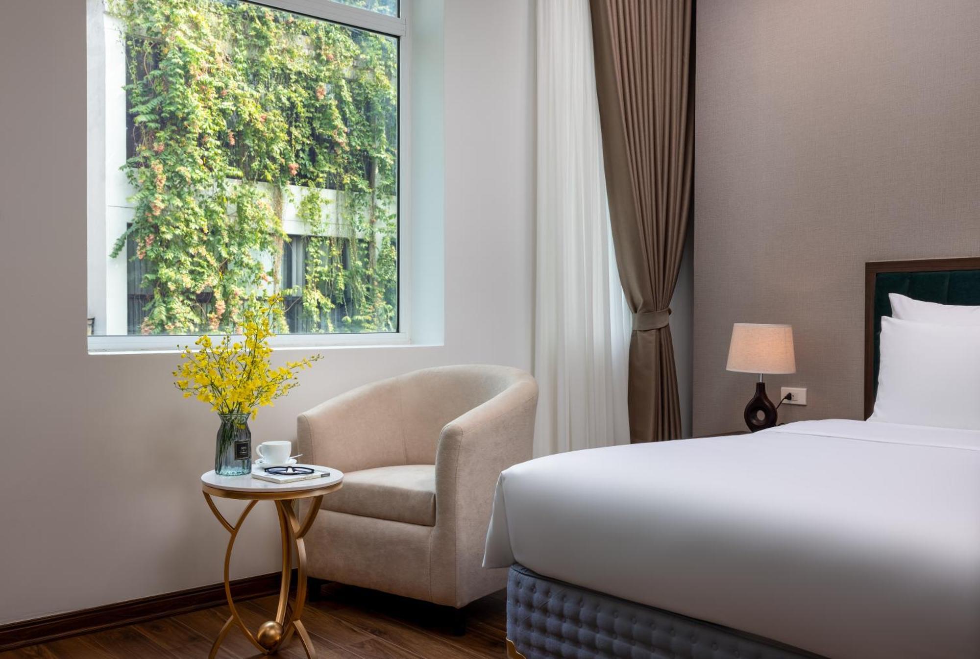 Vista Hotel 3*