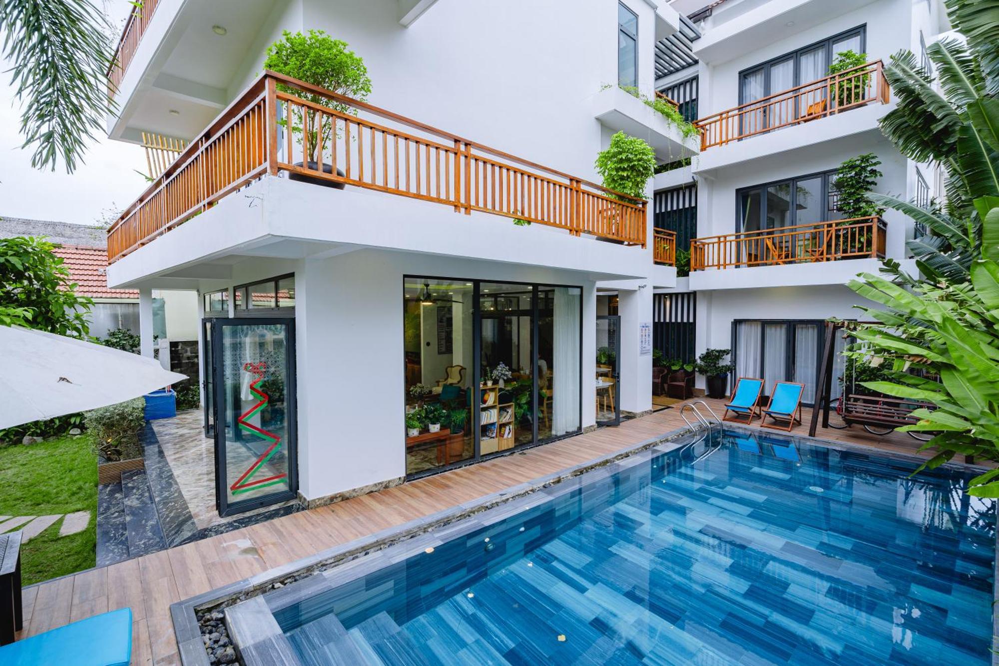 Palm Riverside Boutique Hotel 4*