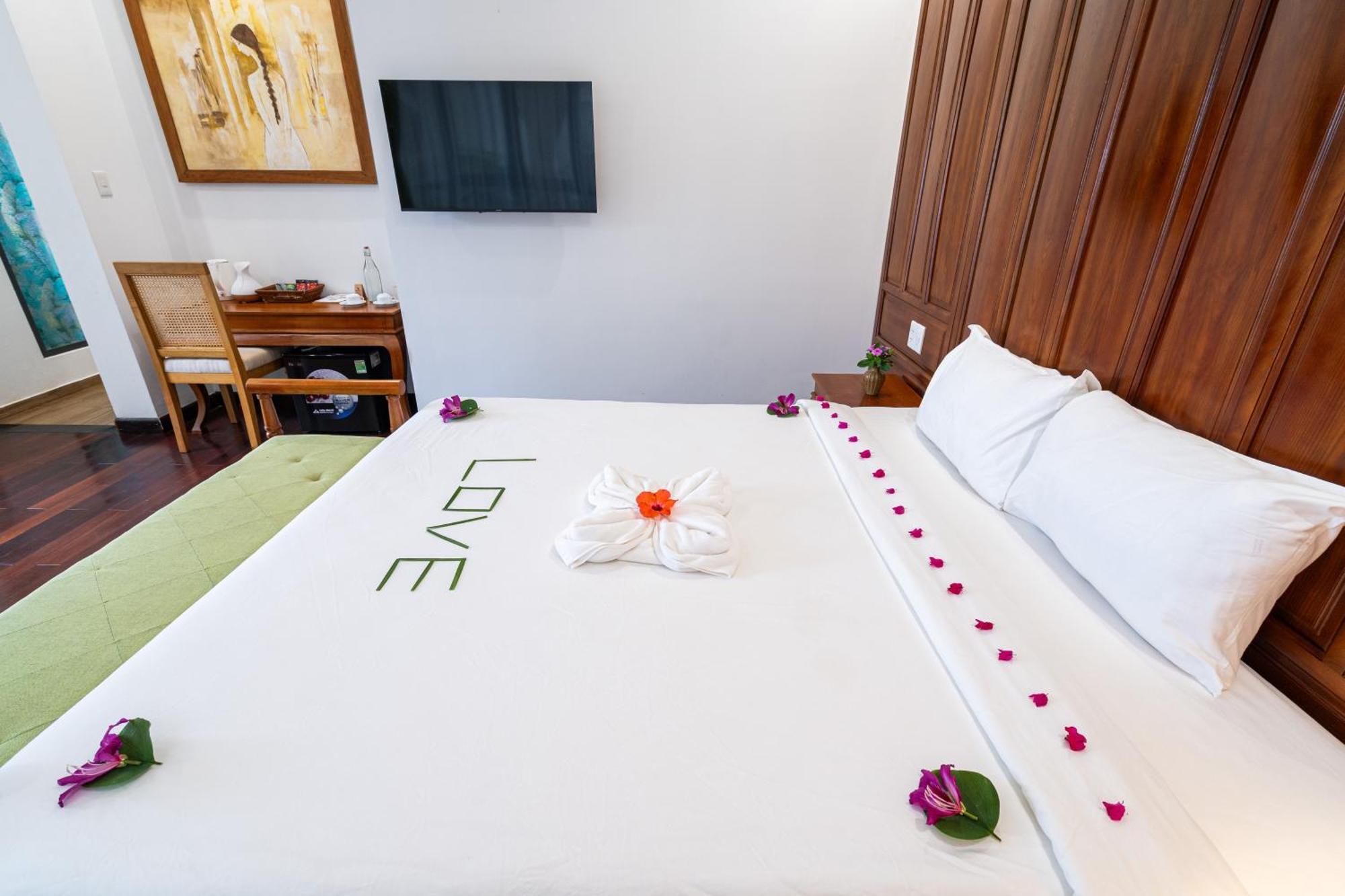 Palm Riverside Boutique Hotel Hoi An