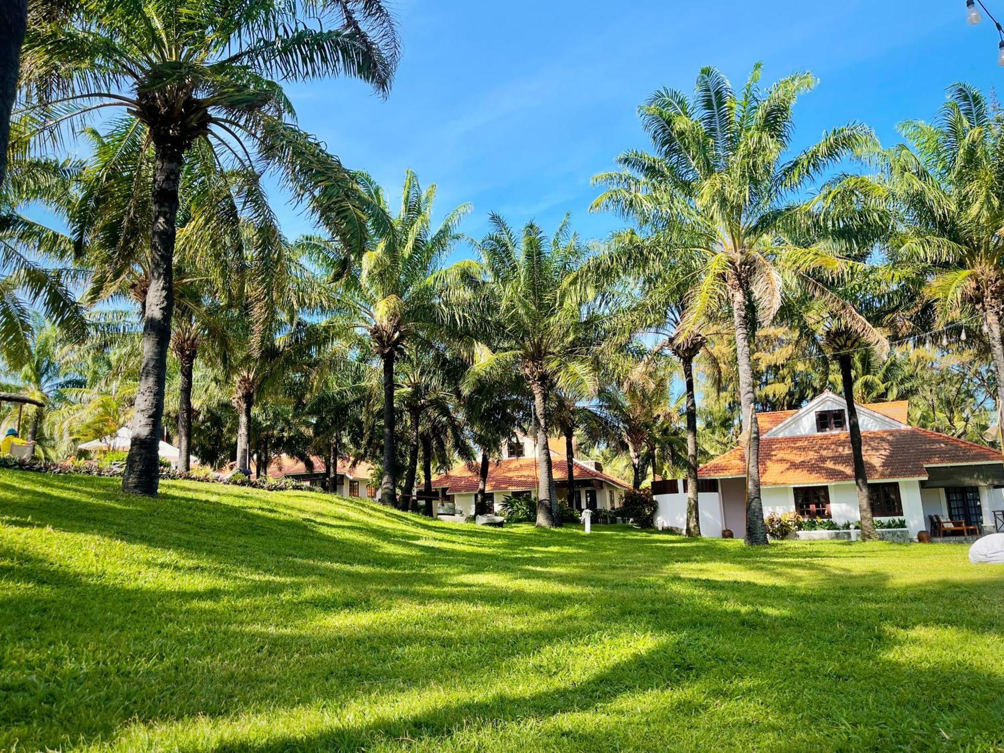 Phu & Resort
