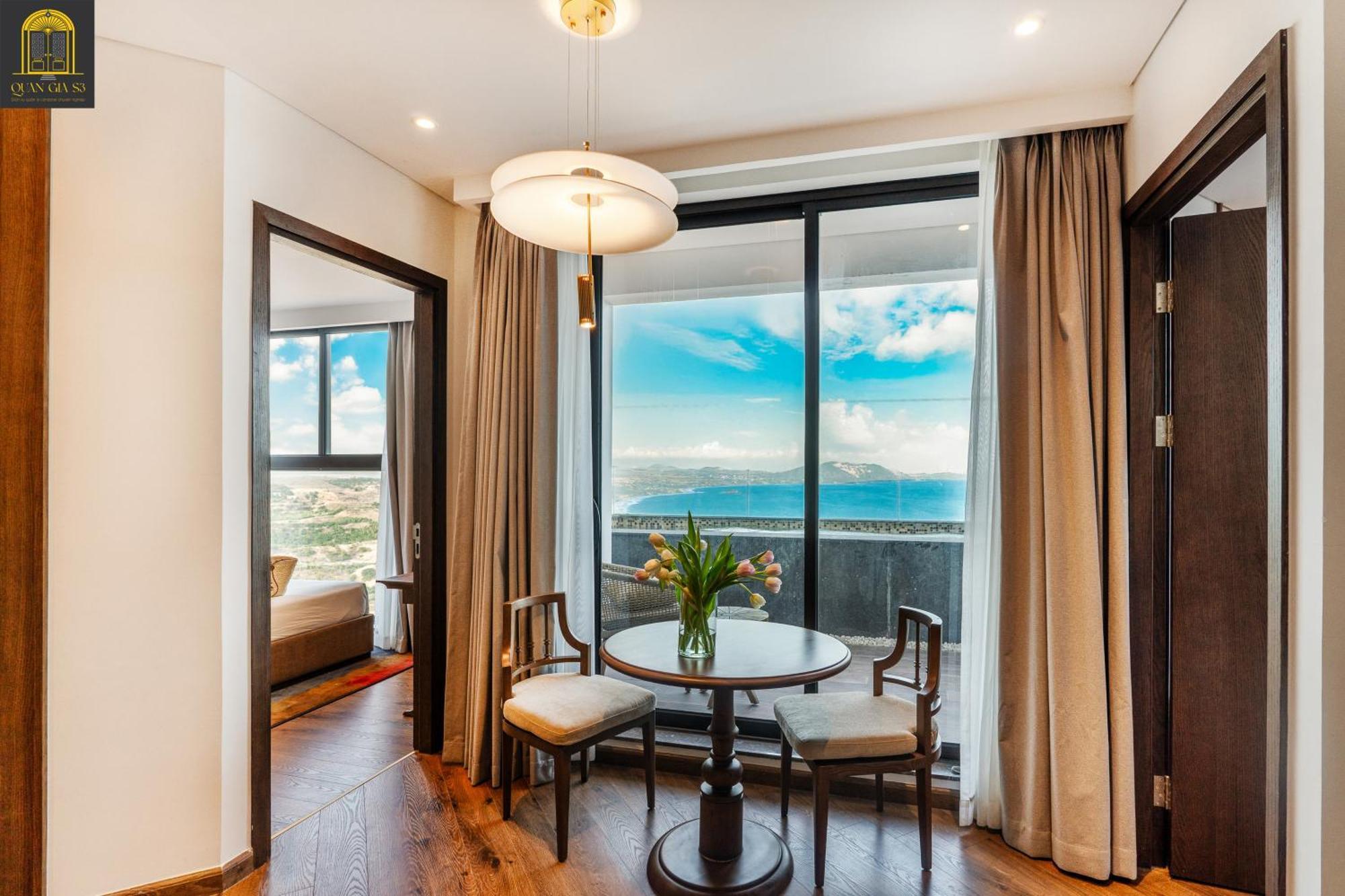 Mandala Oceanfront Driftwood