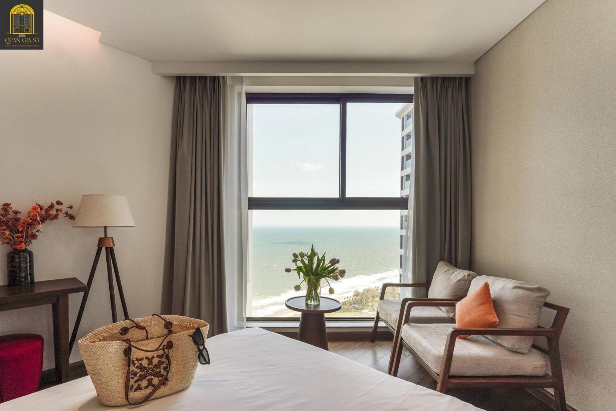 Mandala Oceanfront Driftwood Hotel