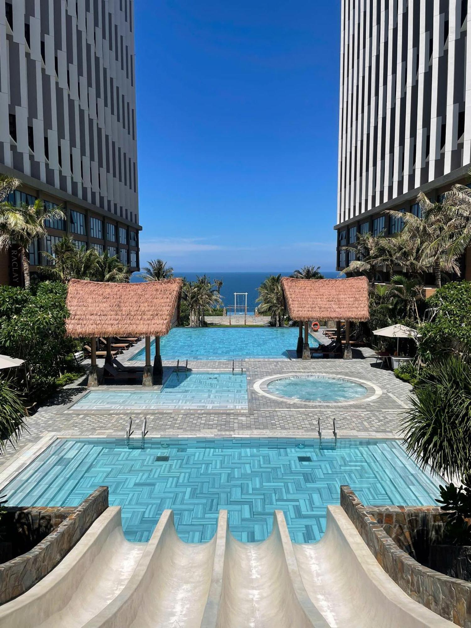 Mandala Oceanfront Driftwood 5*
