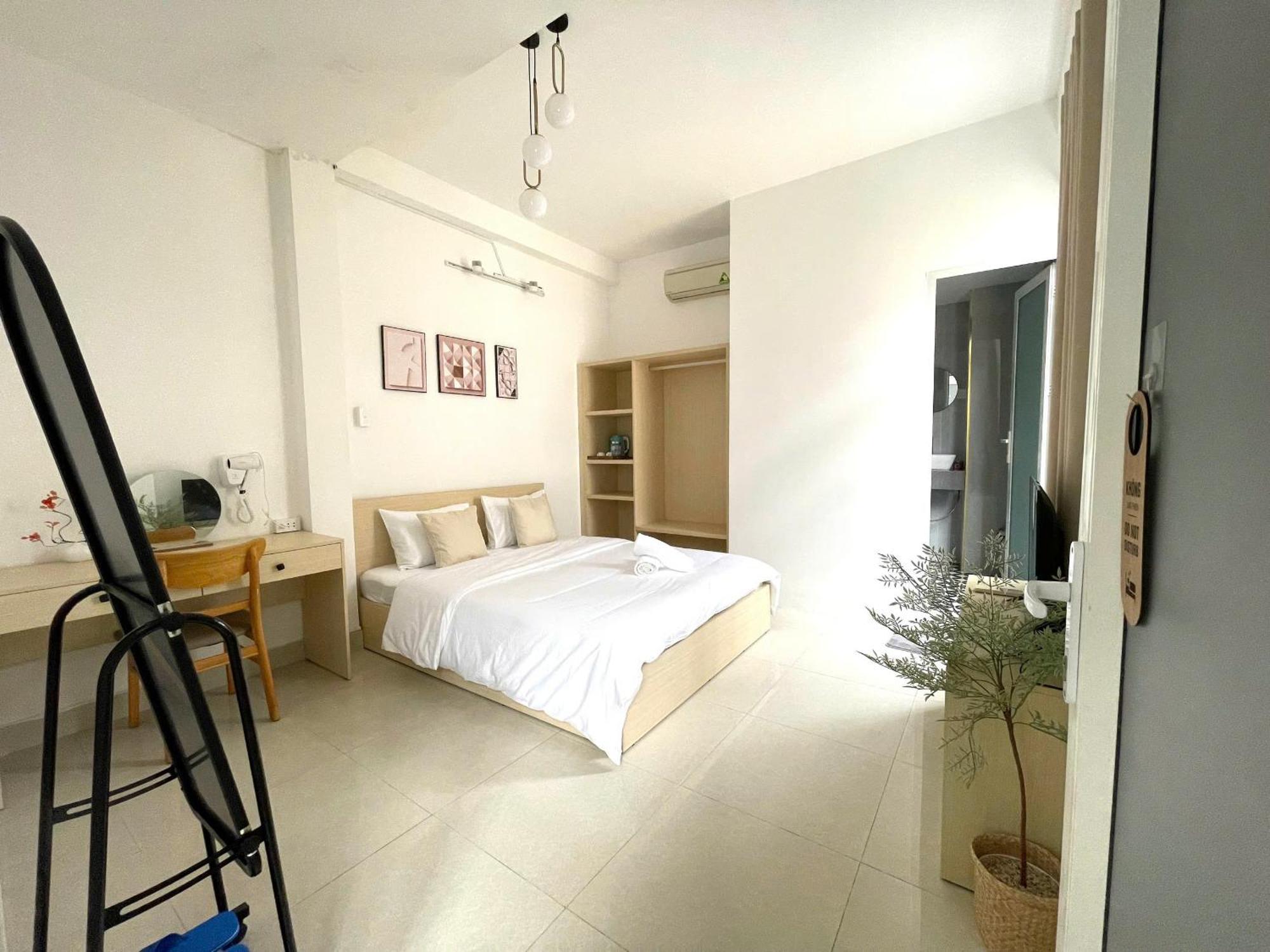 Ann Hotel