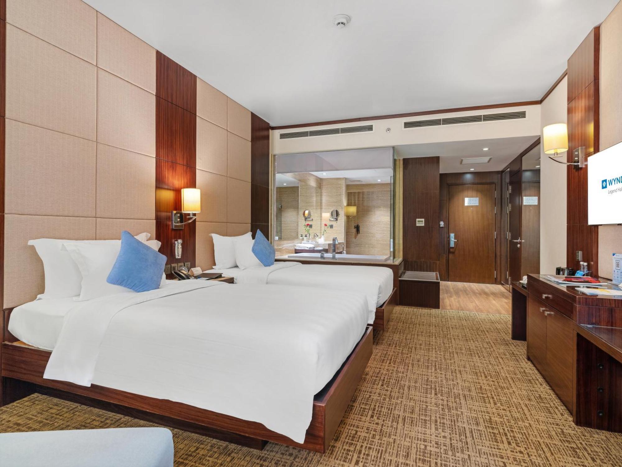 Hotel Wyndham Legend Halong 5*