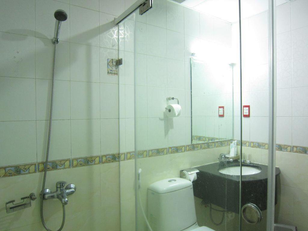 Thiên Hoa Khách sạn 2*