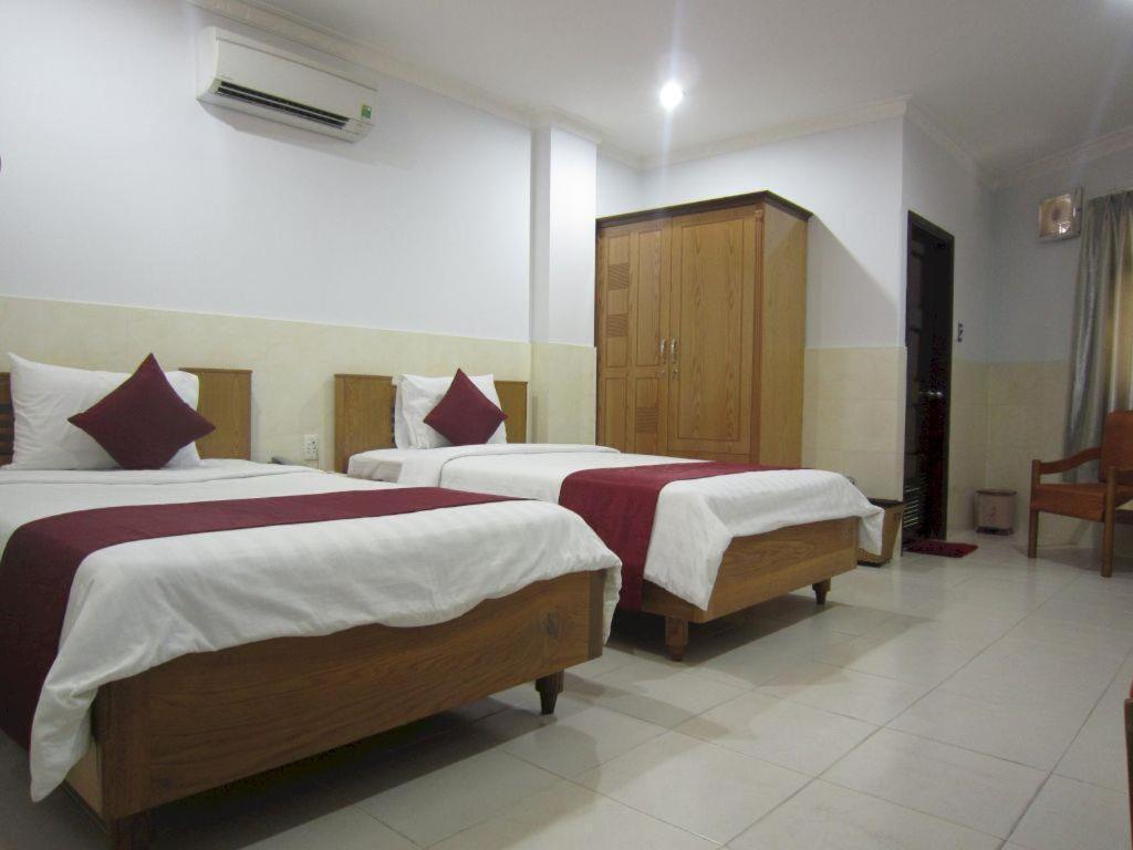 Thiên Hoa Khách sạn 2*