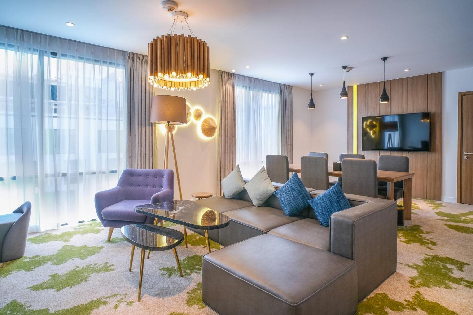 Hotel & Saigon Airport By Ihg Ho-Chi-Minh-Stadt
