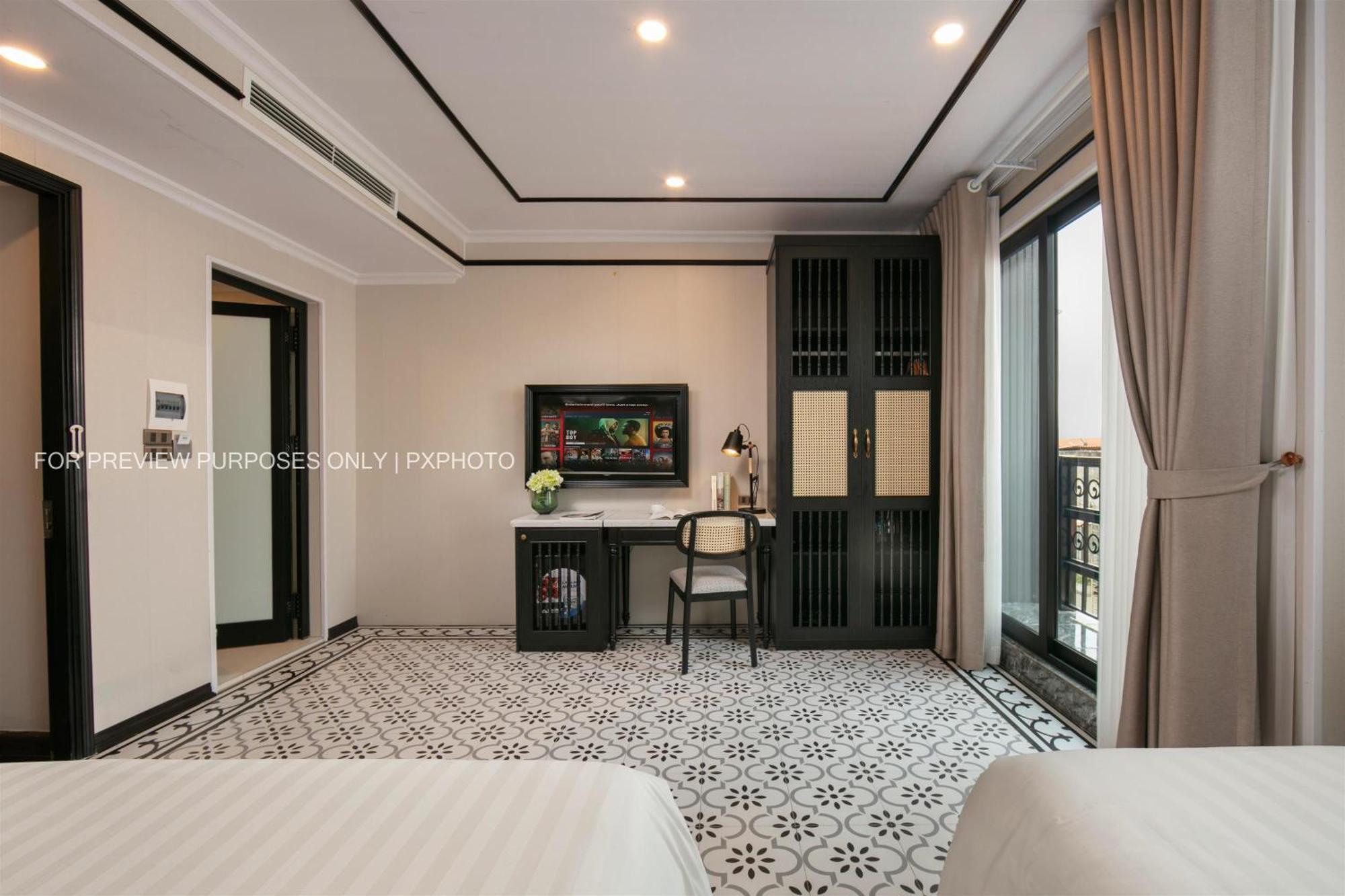 Hotel Paradise Grand 4*
