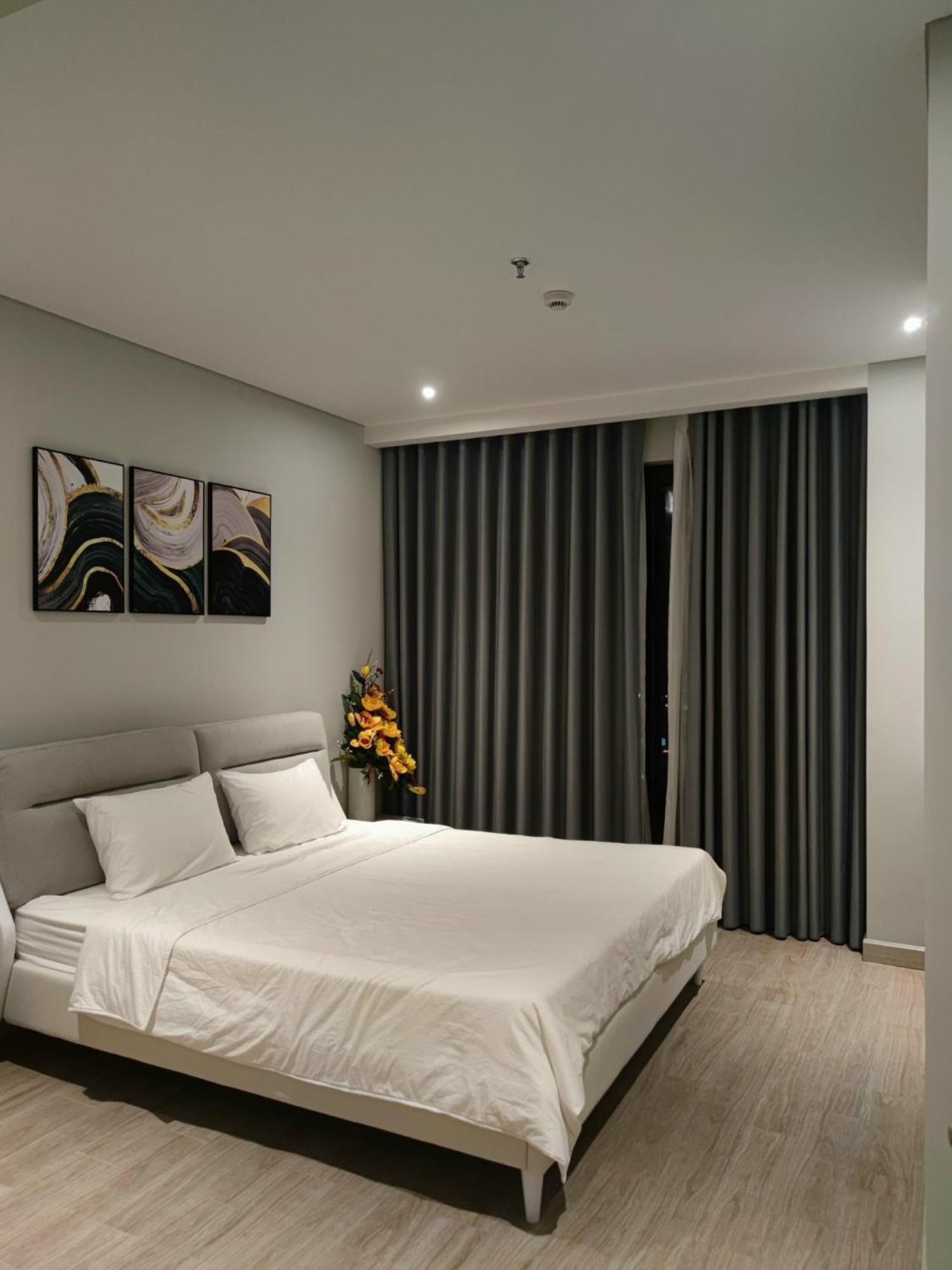 Comzy Apartment *