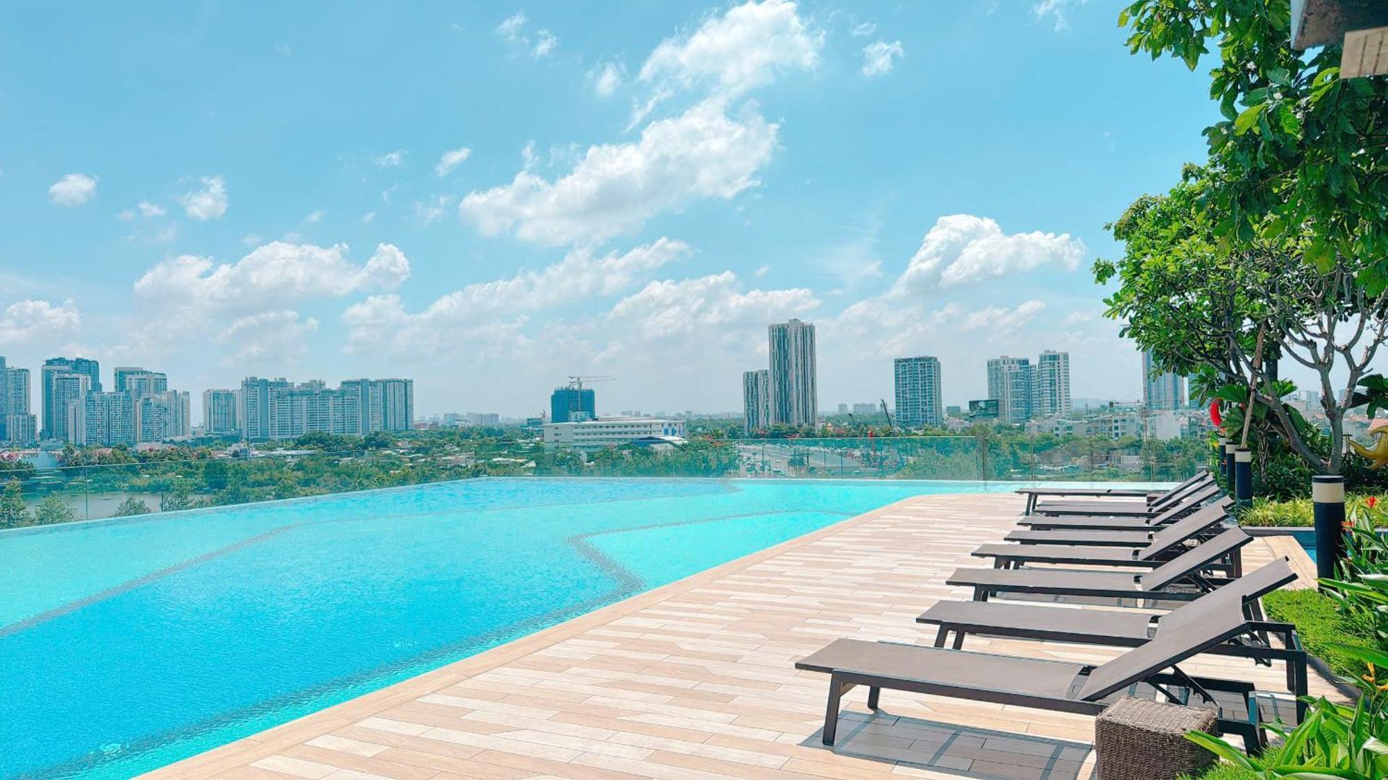 The Sun Avenue Serviced * TP. Hồ Chí Minh