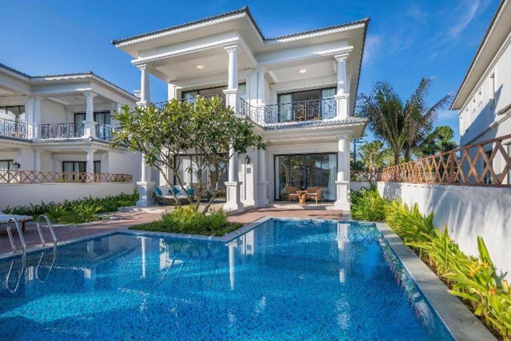 Resort Vinpearl Discovery Rockside