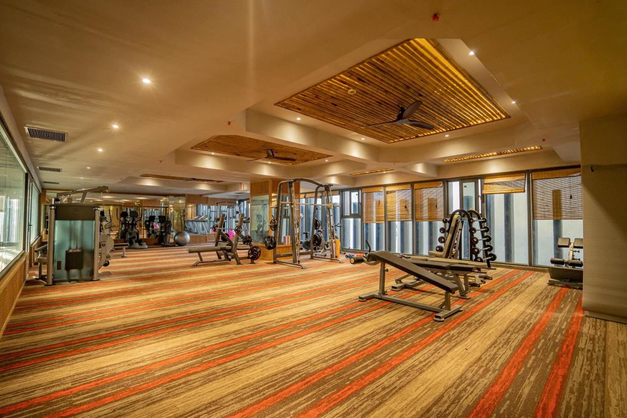 Hotel The Signature 5*