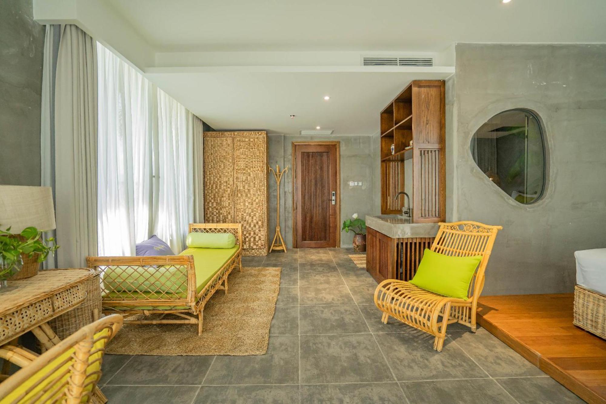 The Signature Hotel 5*