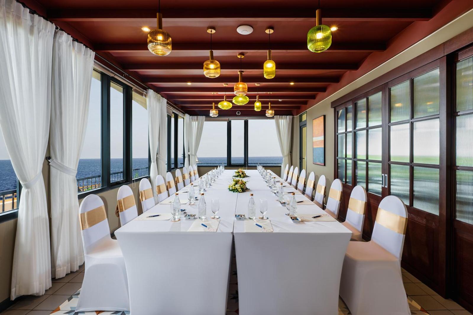 Hotel Vias - Transportation Included 5*