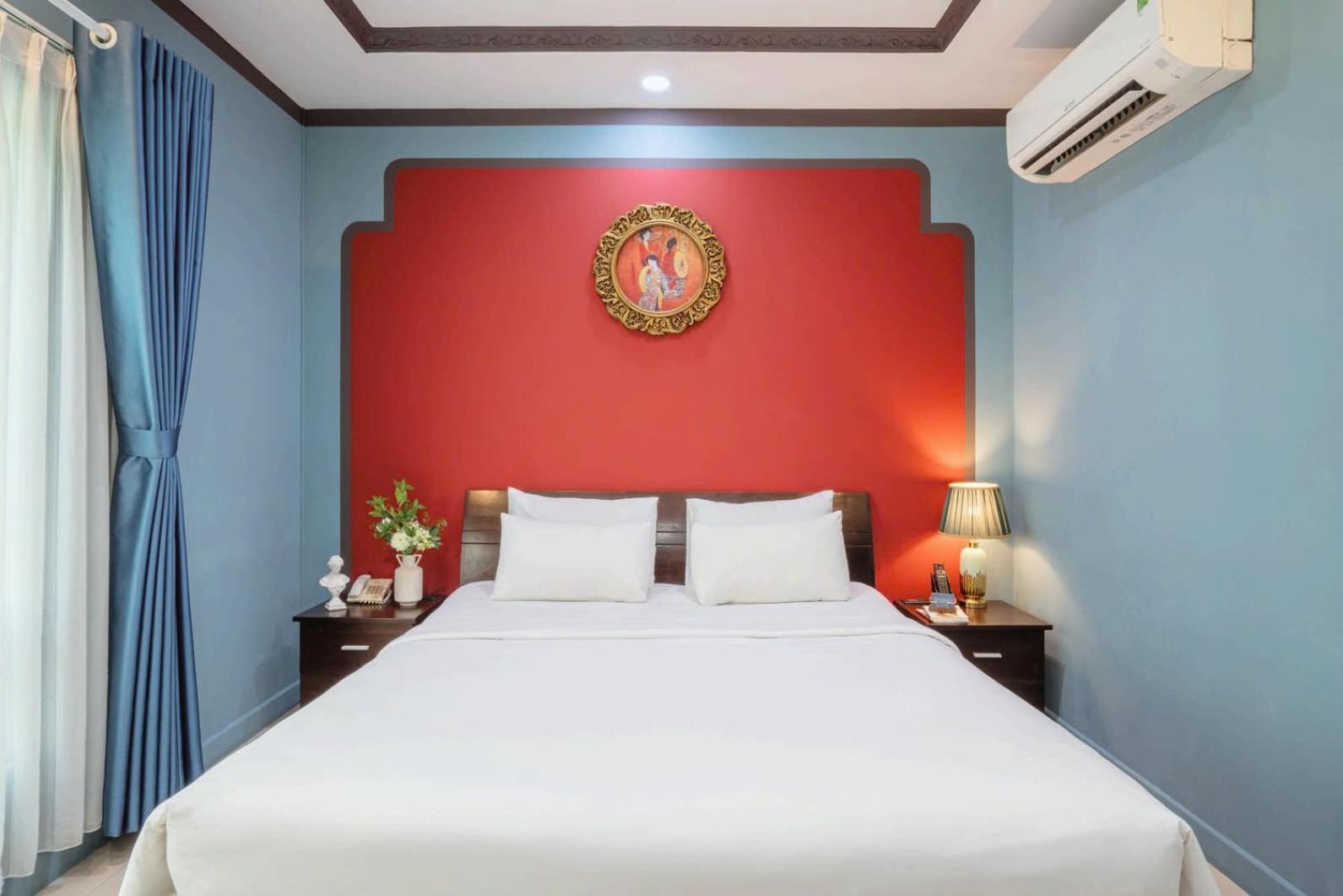 Hotel La Serena & Ho Chi Minh City