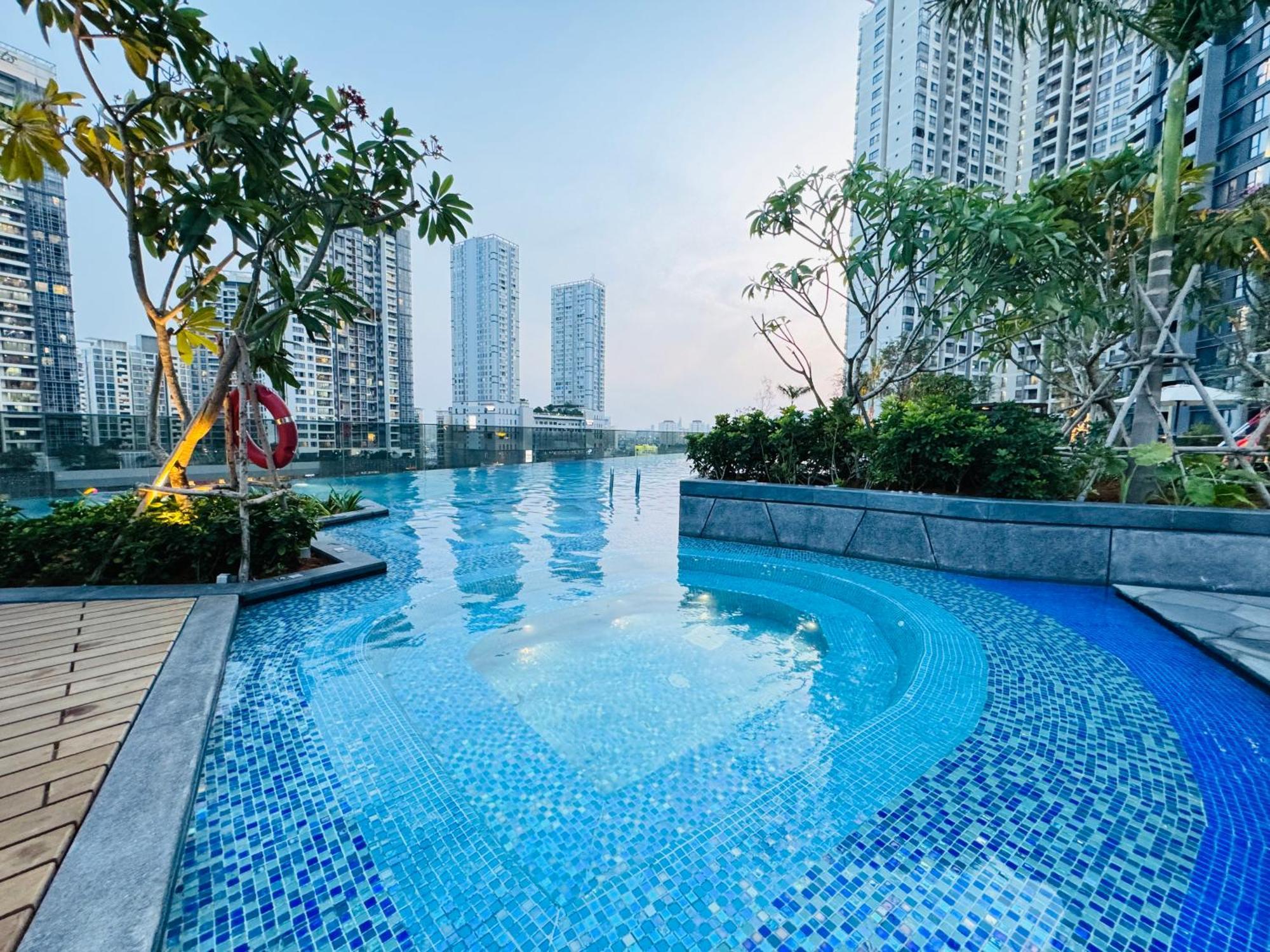 Lumiere Royale Khách sạn
