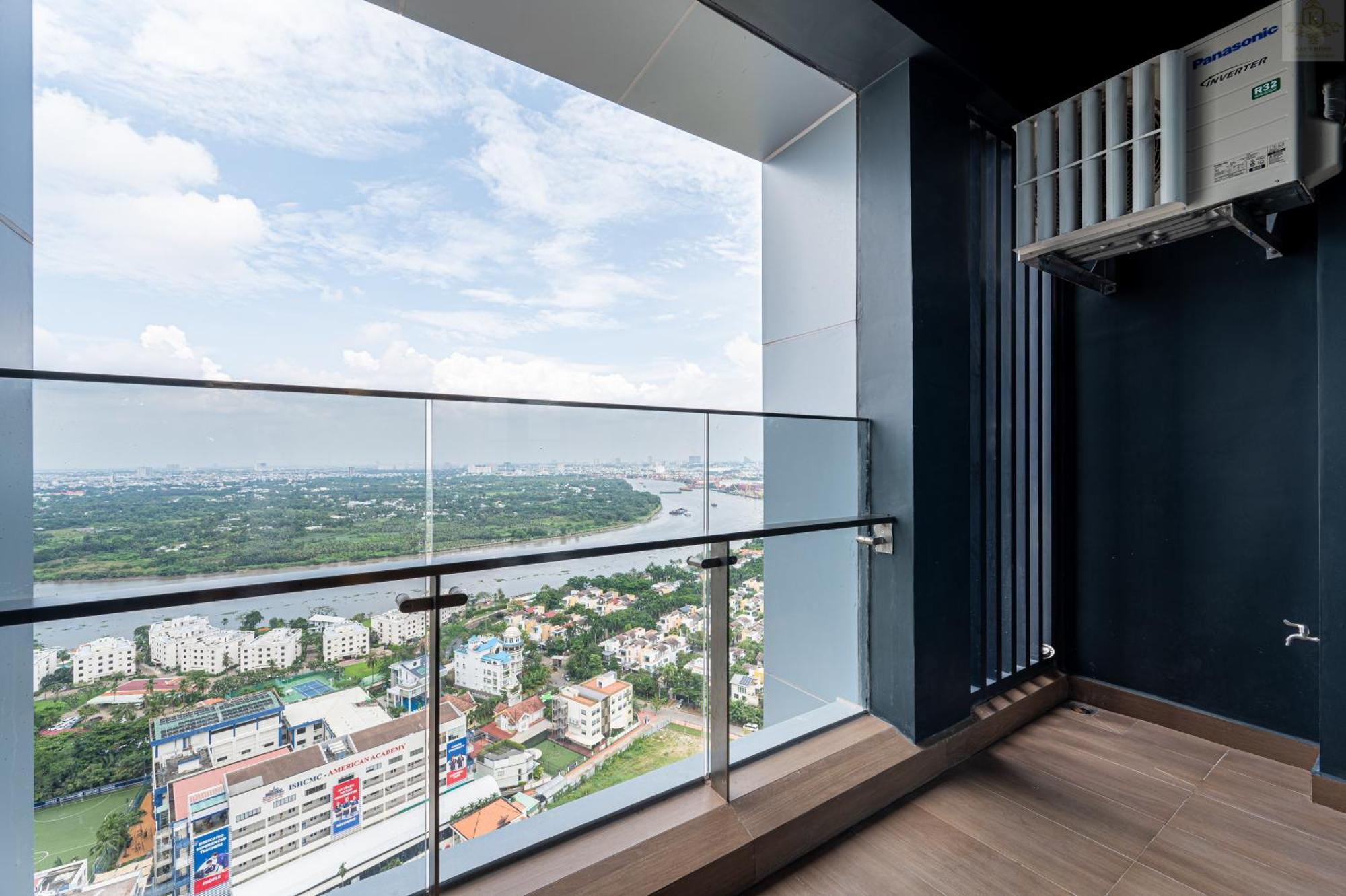 Khách sạn Lumiere Royale