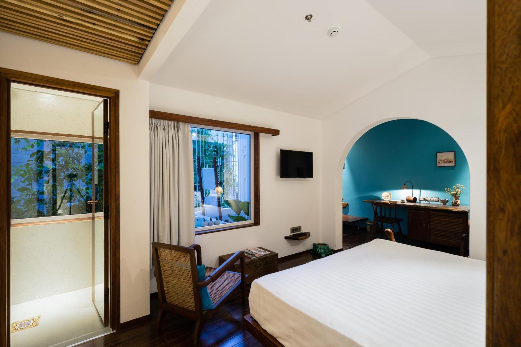 Hotel The Myst Dong Khoi 5*