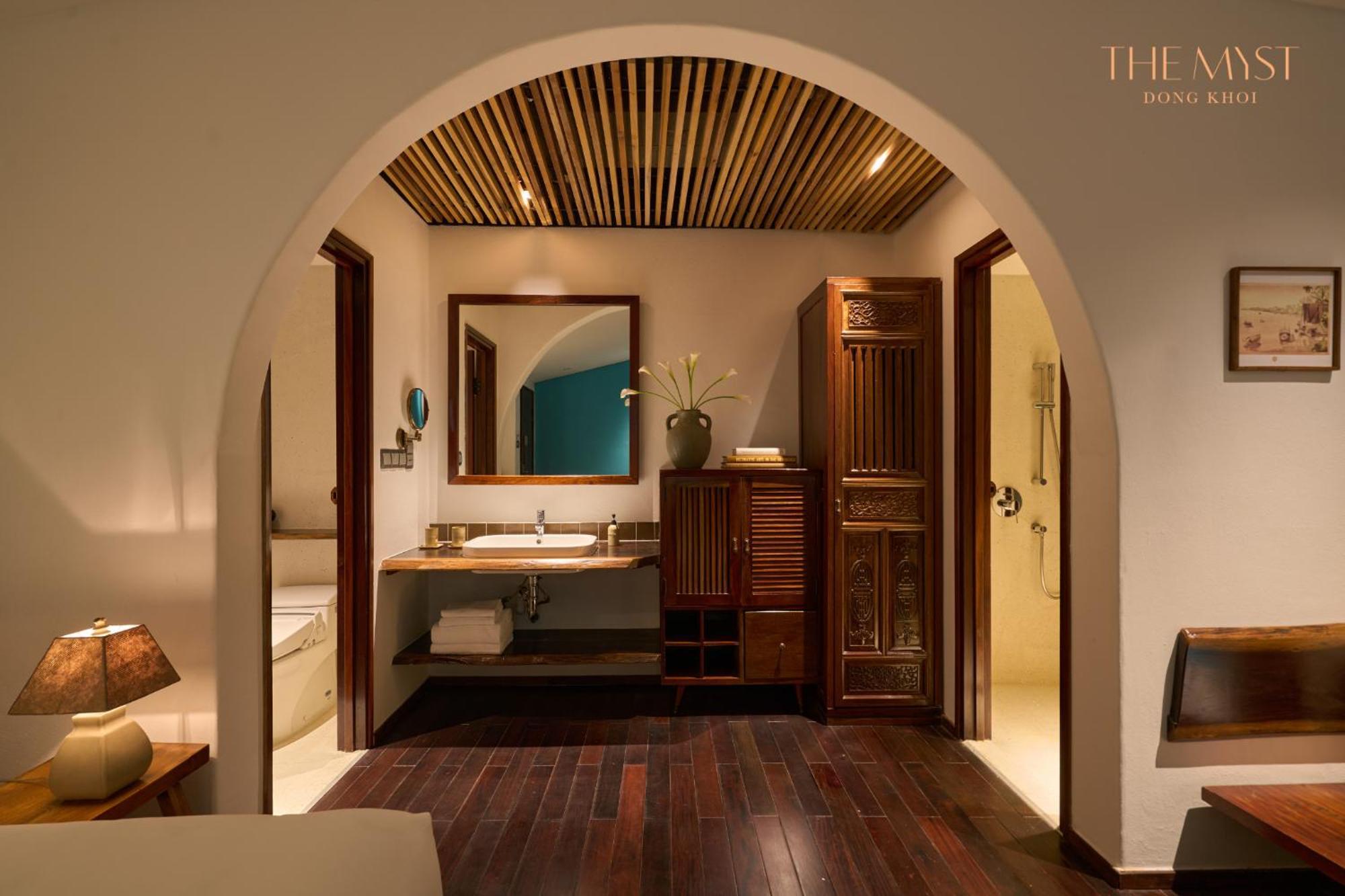 Hotel The Myst Dong Khoi 5*