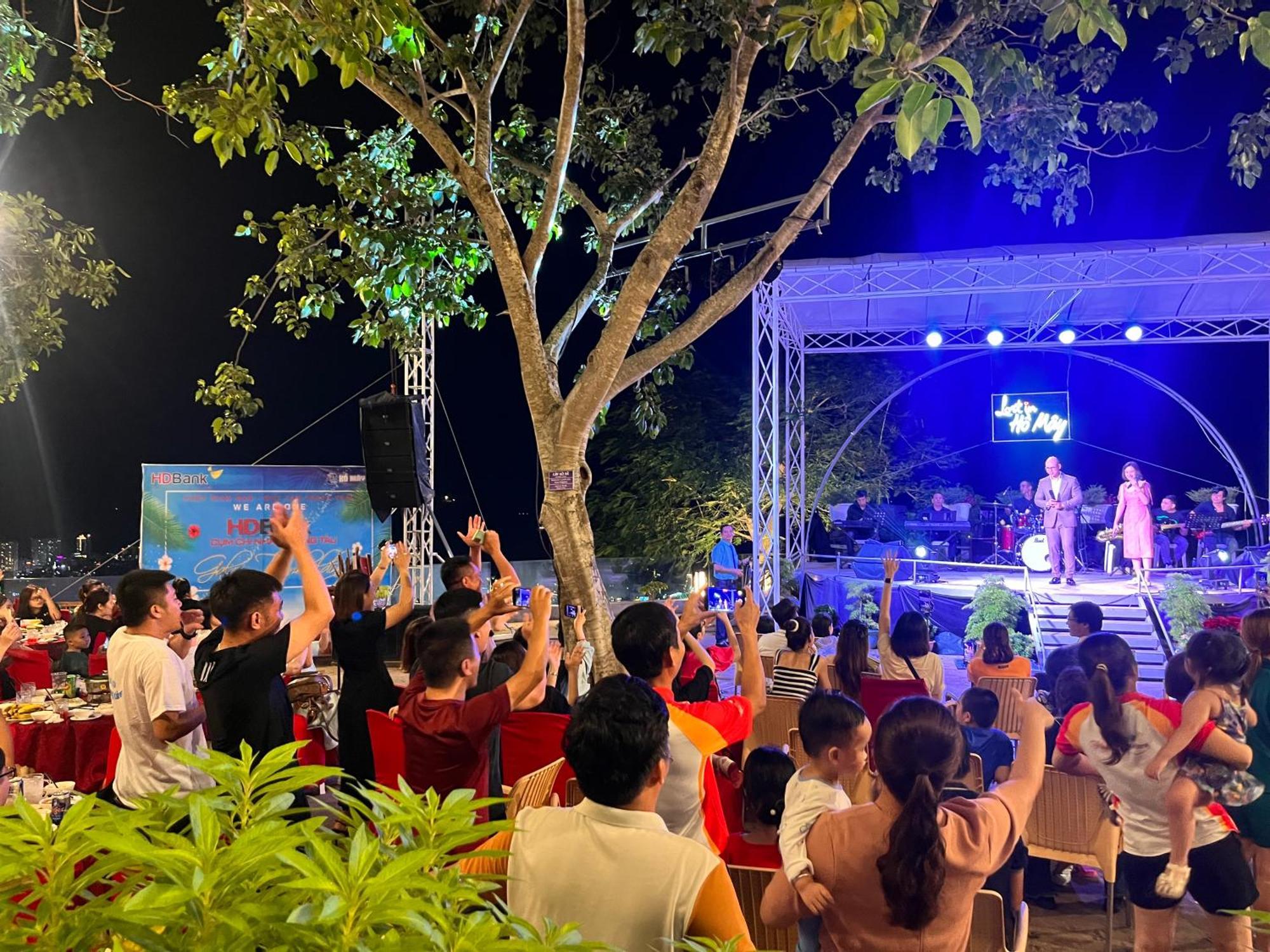 Ho Park Khach San -