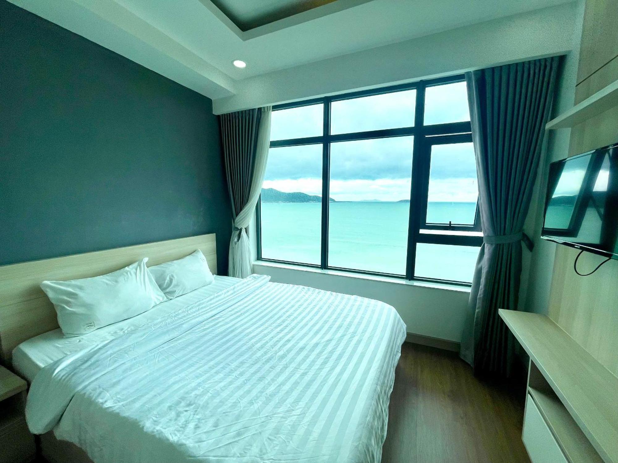 Beachfront Luxury - * Nha Trang
