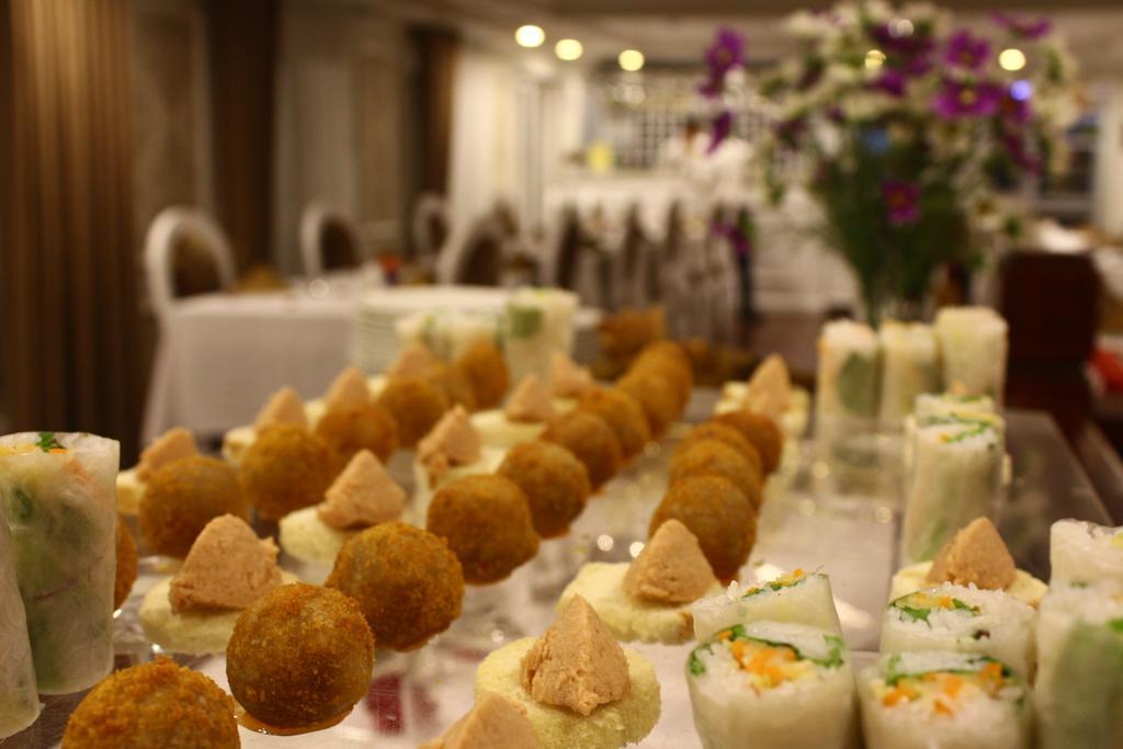 Signature Halong Cruise 