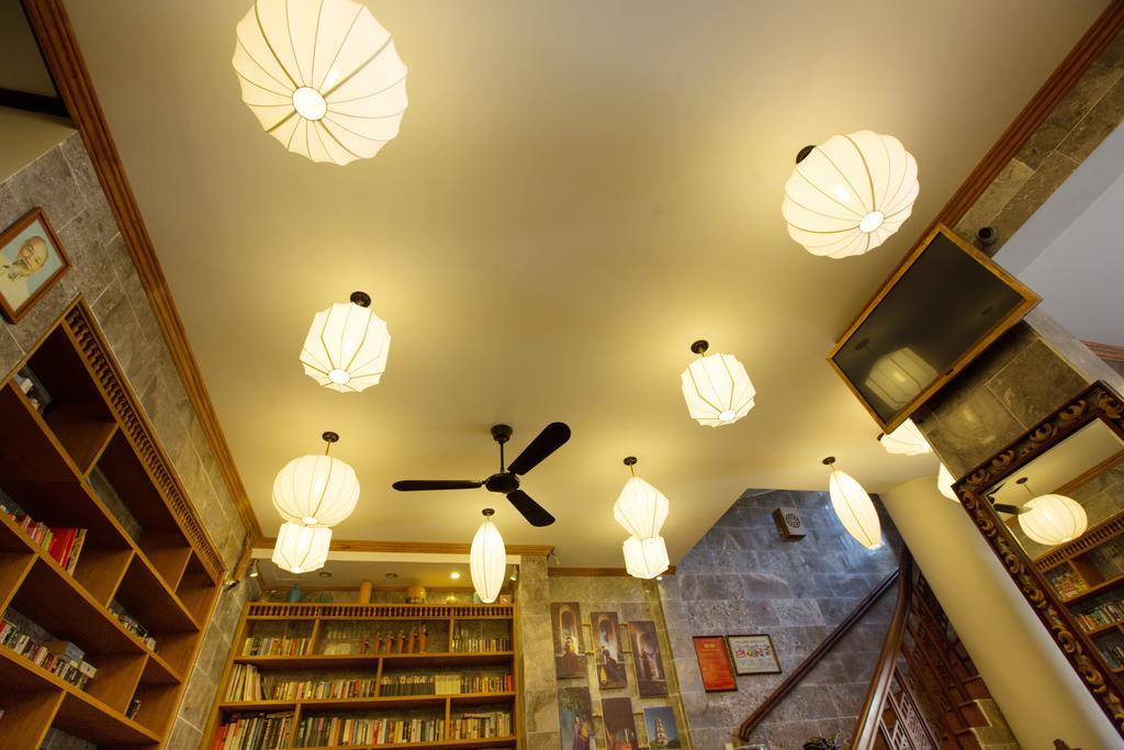 Khách sạn Phố Library 2*