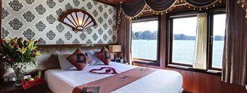 Glory Premium Cruises Hotel 4*