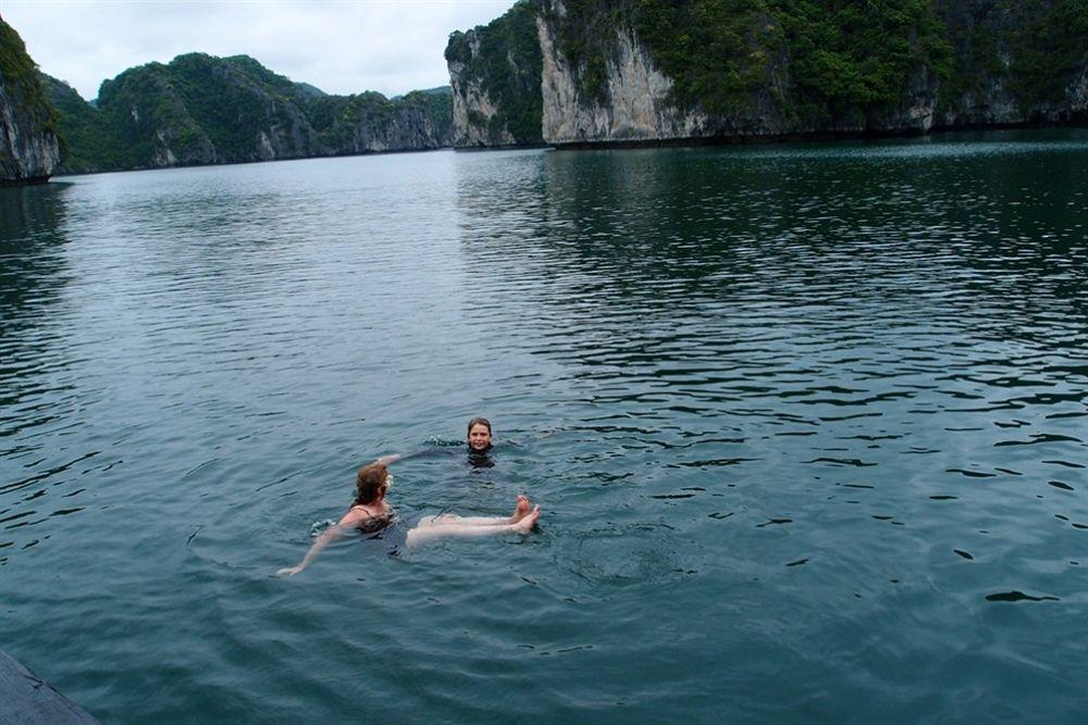 Glory Premium Cruises 4* Ha Long