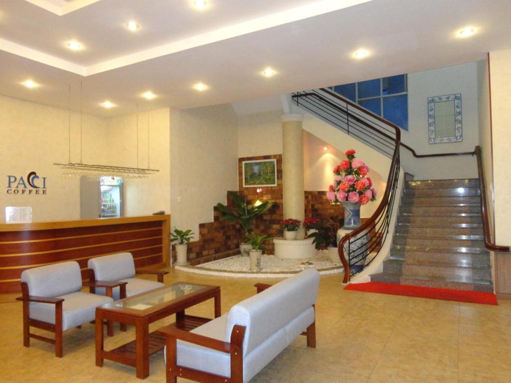 Pacific Hotel 2*