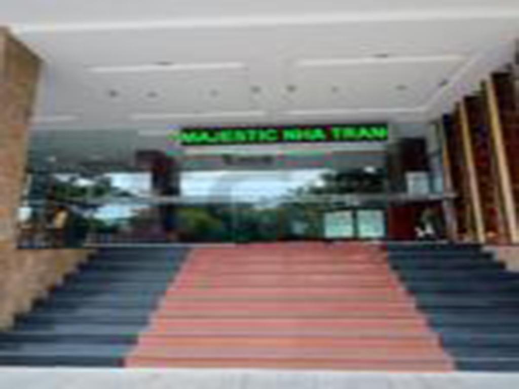 Majestic 3*