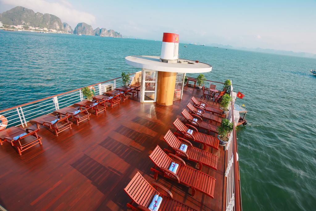Cristina Diamond Cruise  Ha Long