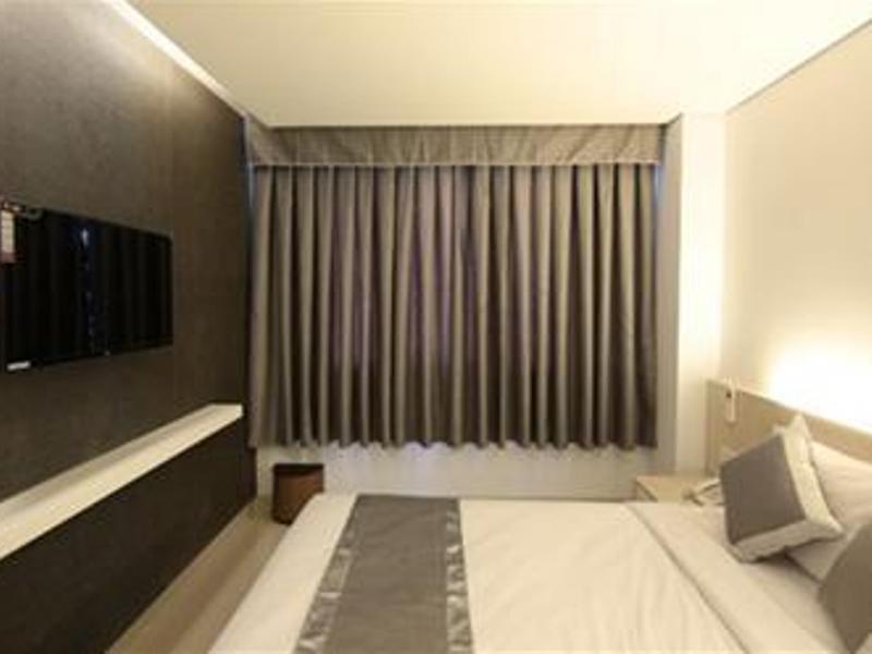 Tristar Hotel