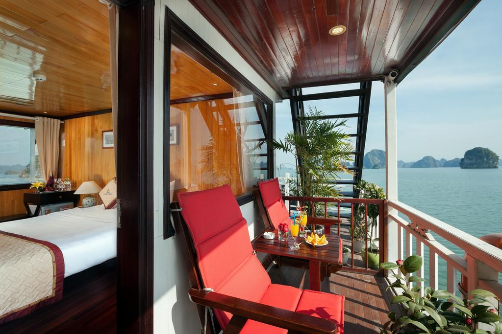 Garden Bay Luxury Cruise Ha Long