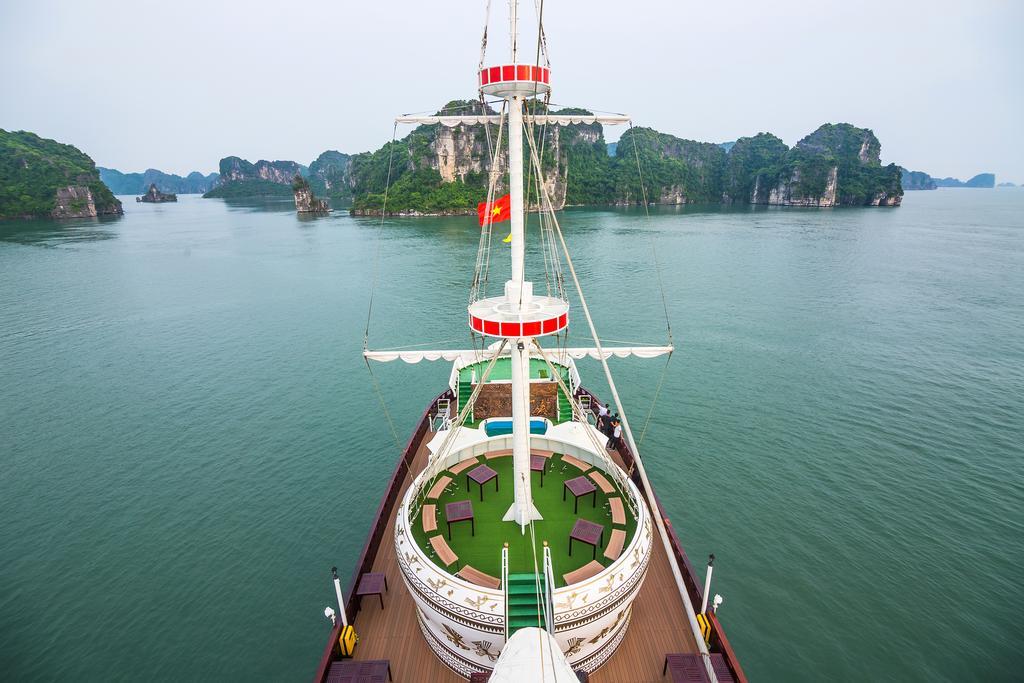 Dragon Legend Cruise  Ha Long