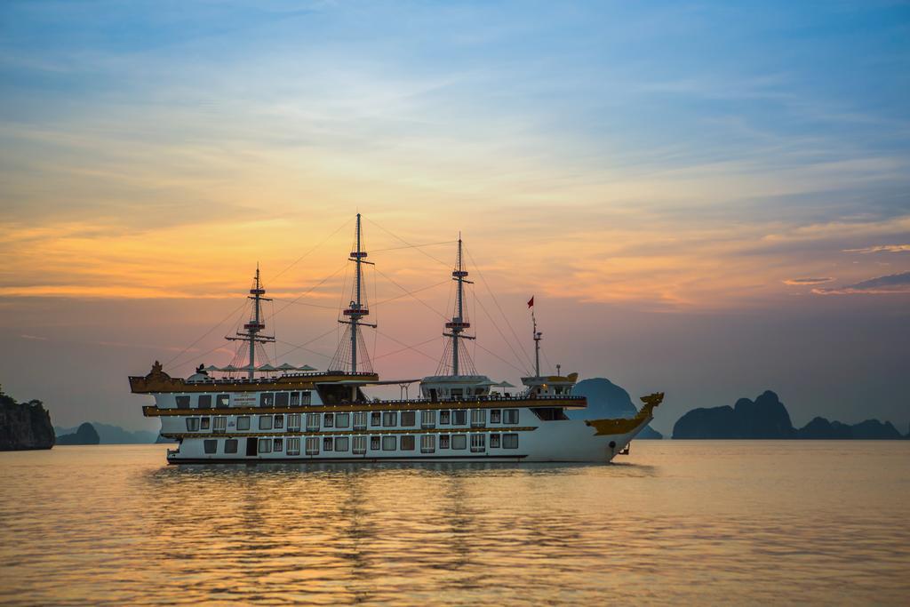 Dragon Legend Cruise  Ha Long