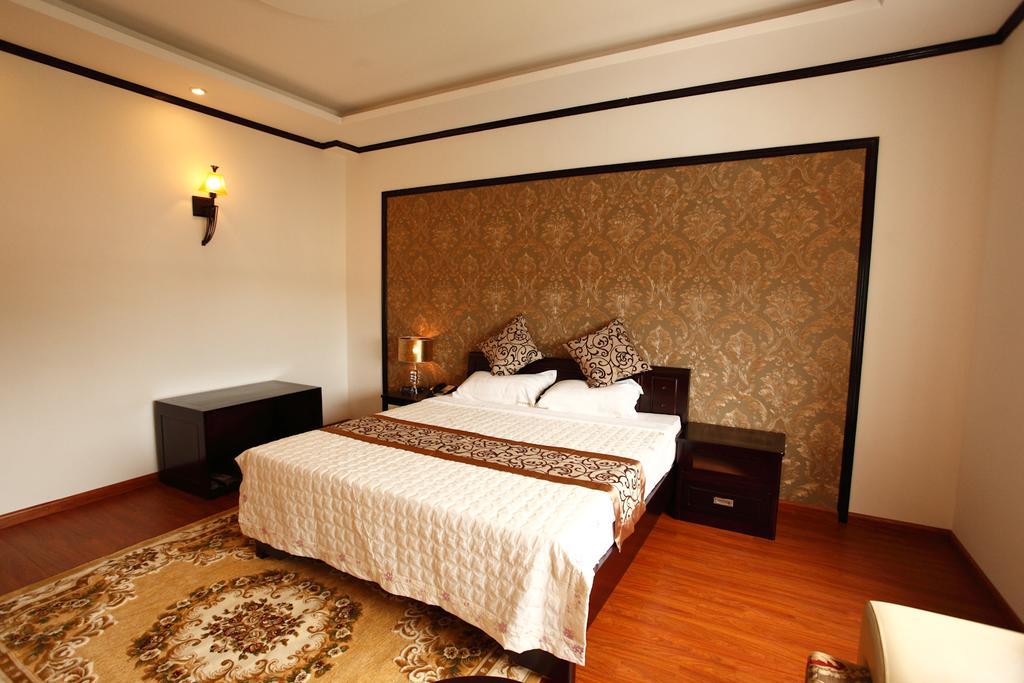 Hotel Golden Halong