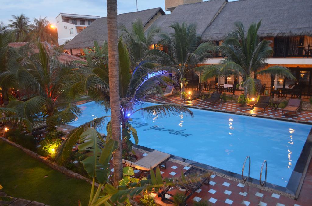 Hotel Rang Garden Side