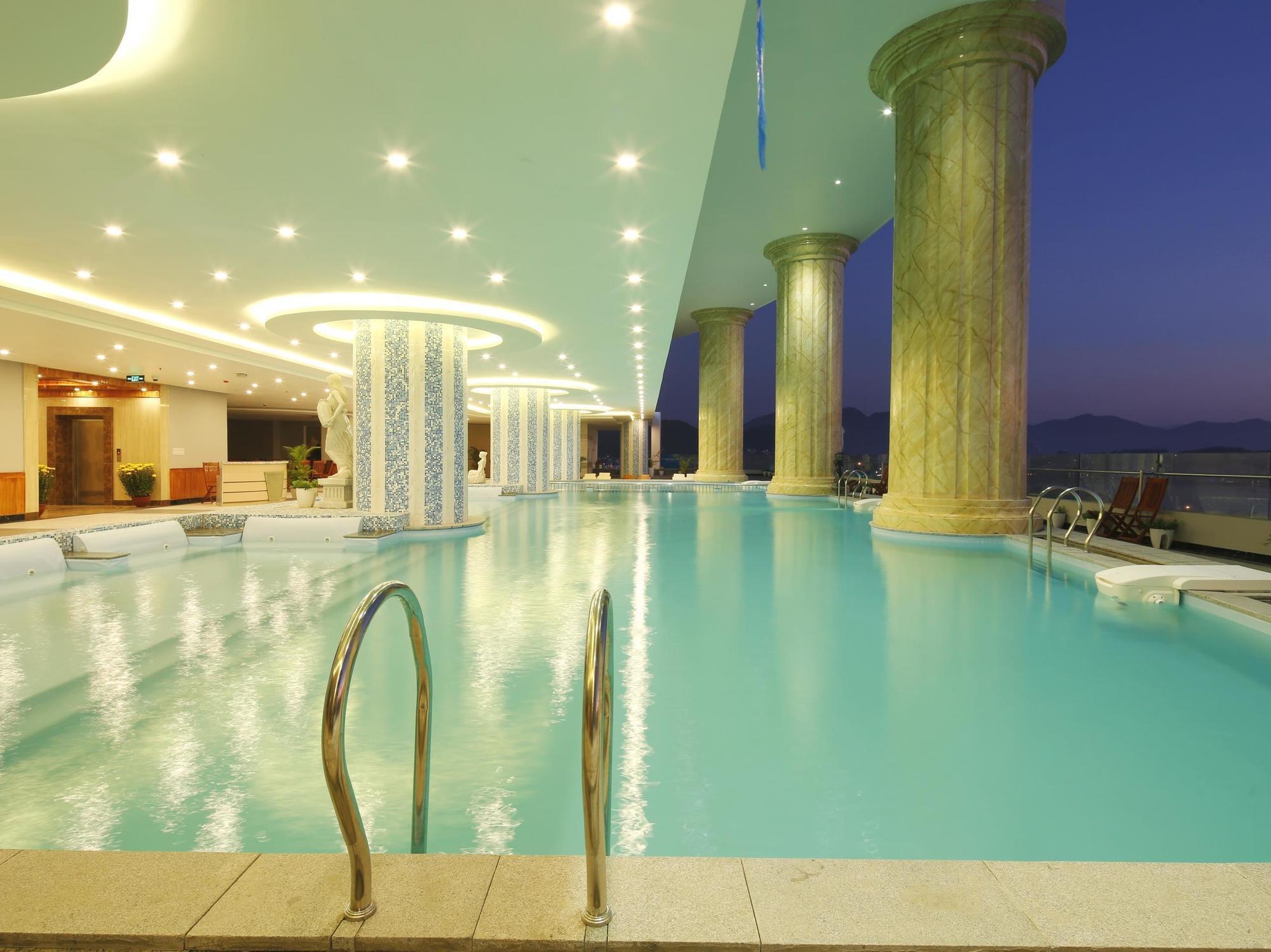 Hotel Bavico International
