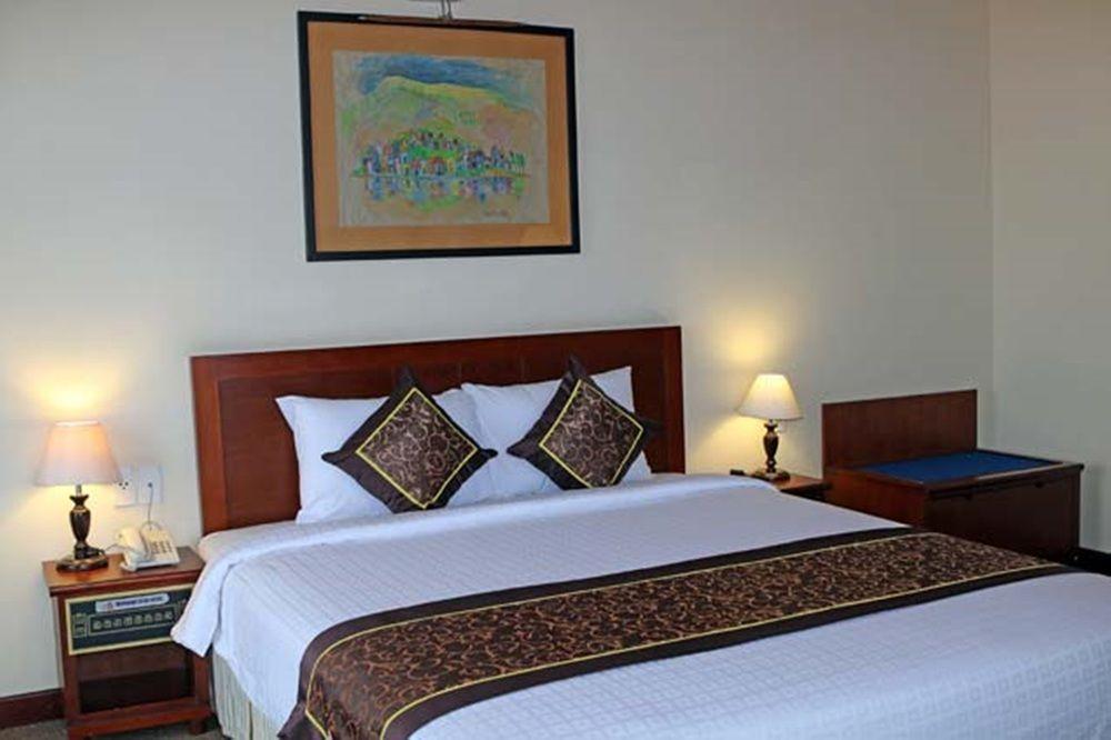 Hotel Tuan Chau Morning Star 4*