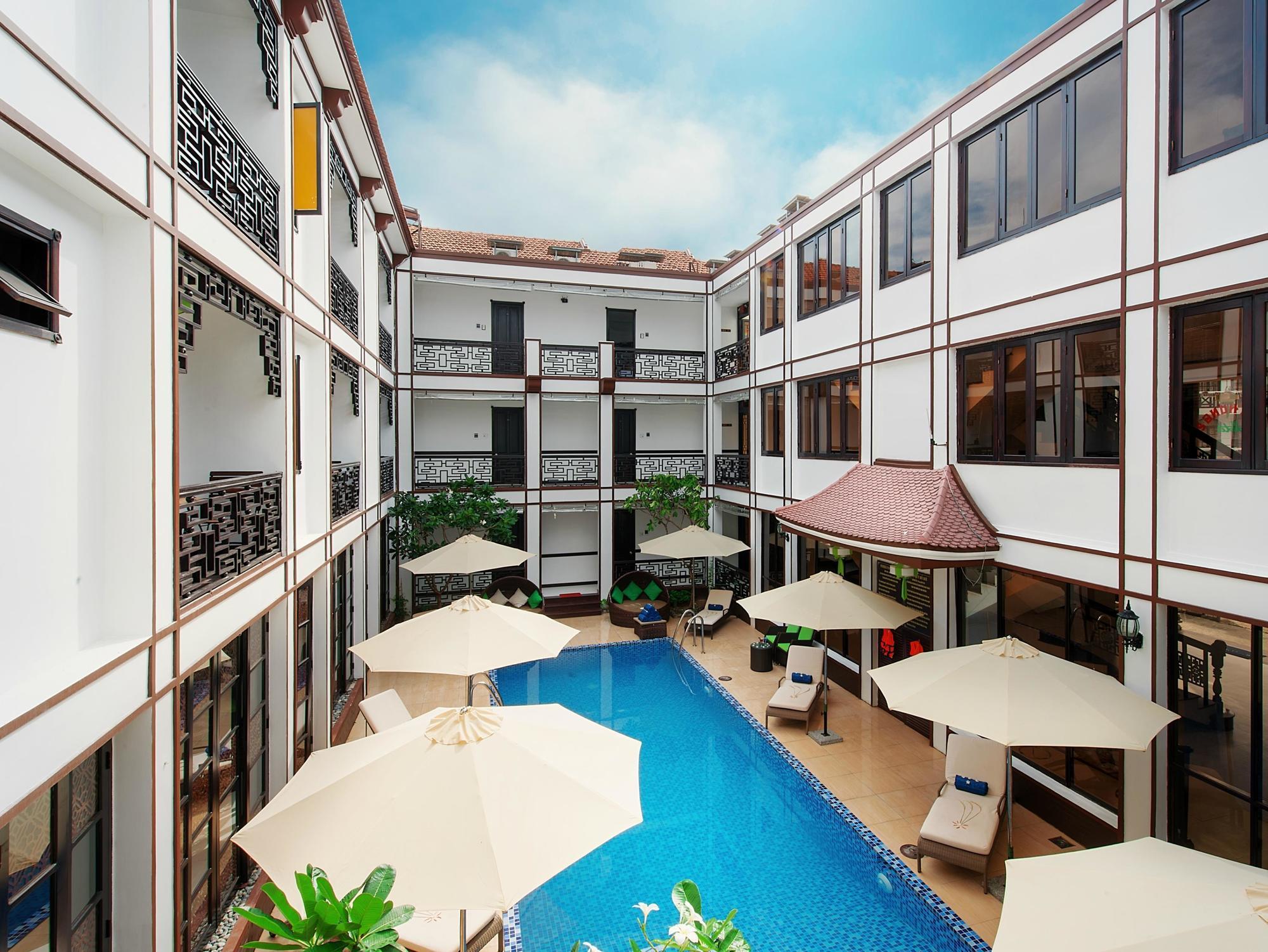 Khách sạn Phố Library 2*