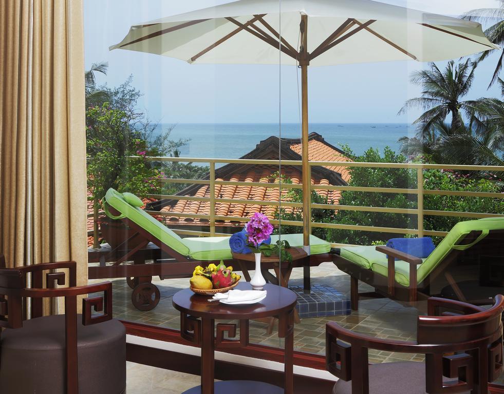 Takalau & Resort