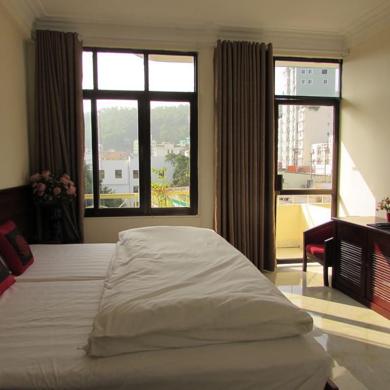 Viet Nhat Halong - Bai Chay Hotel