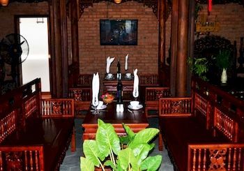 Ruby Hoi An