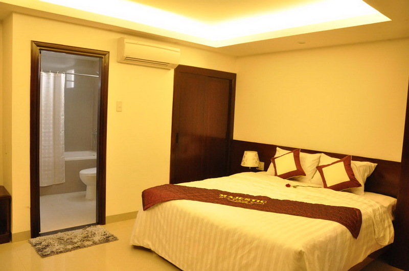 Majestic Hotel 3*