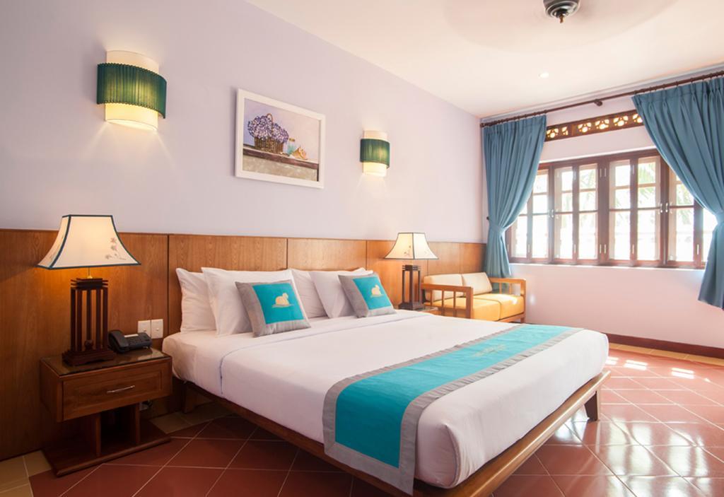 Phu & Resort
